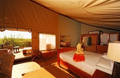 Linyanti Ebony guest tent interior